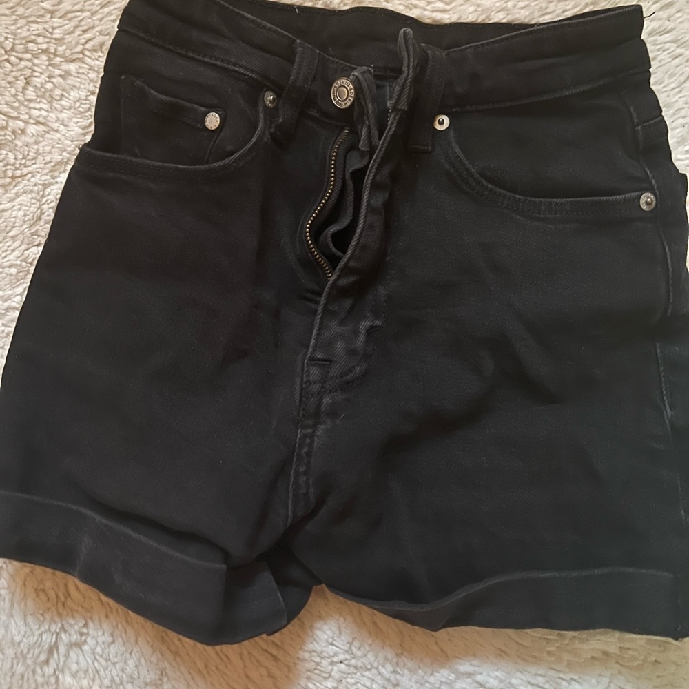 Black mom jean shorts